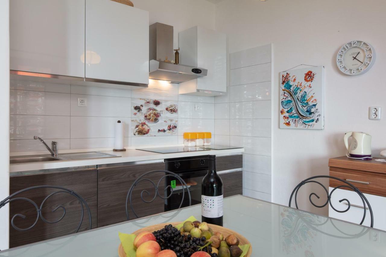 Holiday Home Barbara Trogir Exterior foto