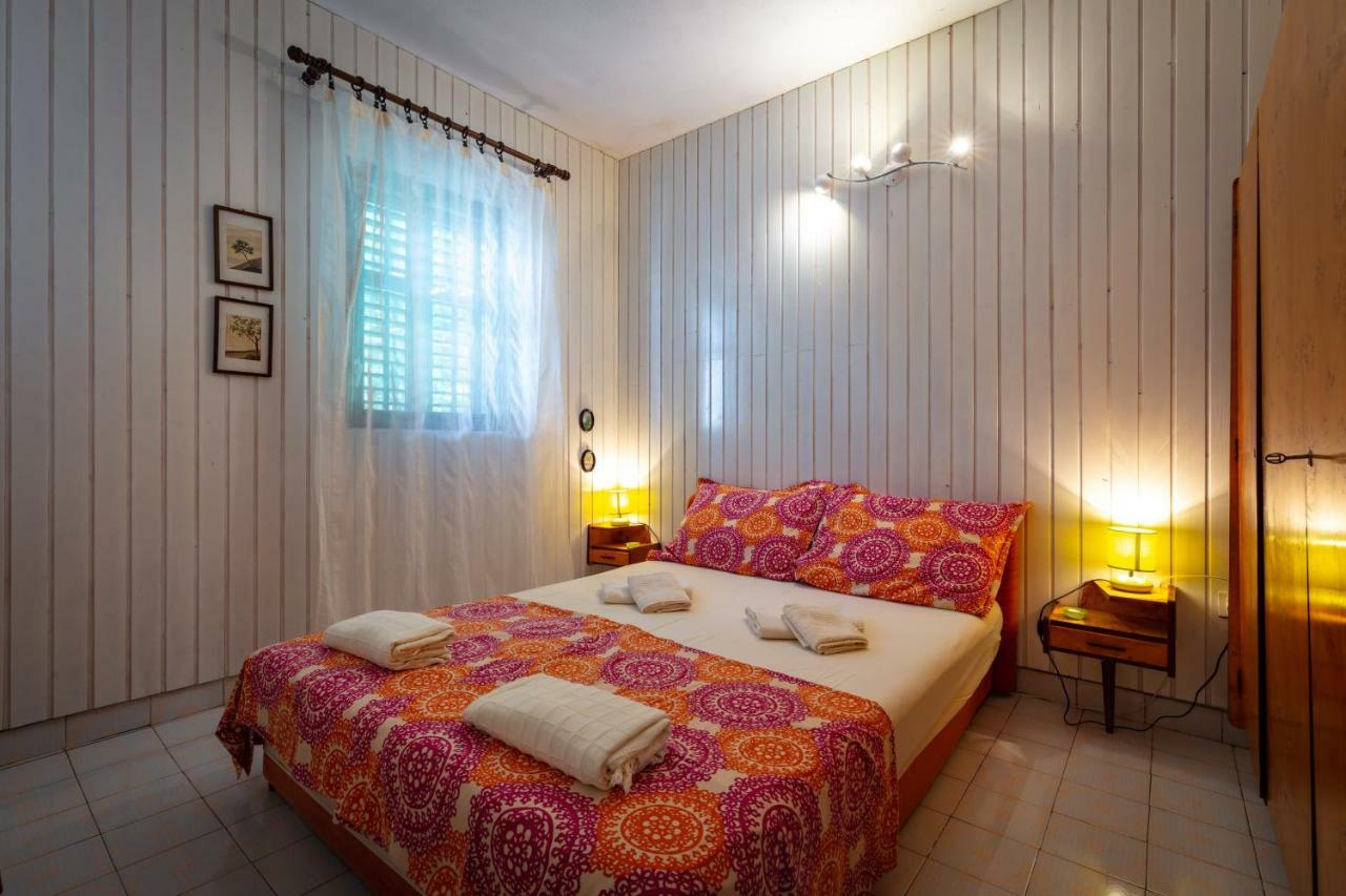Holiday Home Barbara Trogir Exterior foto